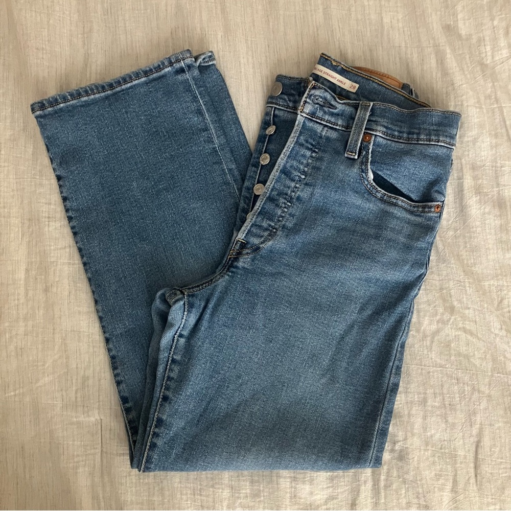 Levi's Women Ribcage Straight Ankle Jeans - EUC